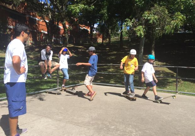 Projeto Skate Social promove inclusão de crianças e adolescentes em Caxias do Sul Juliana Bevilaqua/Gaúcha Serra