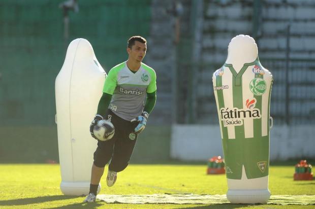 Com Douglas no gol e outras oito mudanças, Juventude está encaminhado para enfrentar o Grêmio Diogo Sallaberry/Agencia RBS